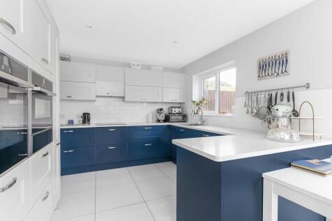 Heligan, 54 Bradbury Road
