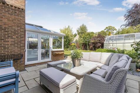 Heligan, 54 Bradbury Road