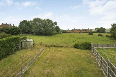 10 Dukelands, Weedon