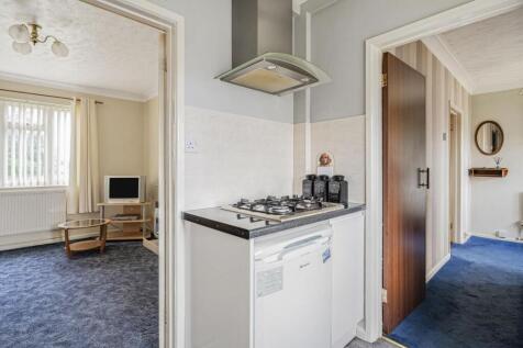 10 Dukelands, Weedon