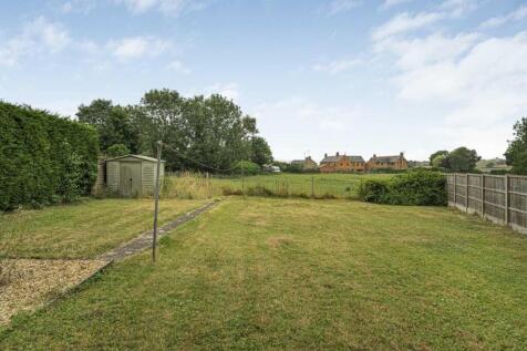 10 Dukelands, Weedon