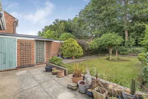 4 Manor Road