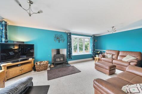 14 Coniston Close
