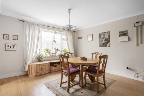 6 Grovelands