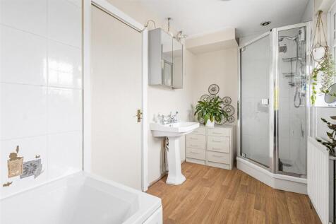 6 Grovelands