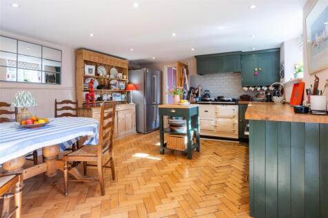 The Old Post Office, Hill Road