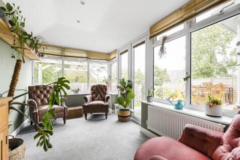 19 St Marys Way