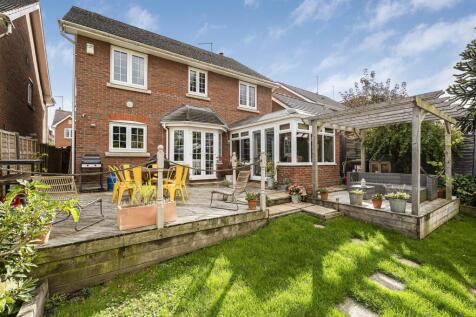 19 St Marys Way
