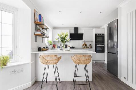 19 St Marys Way