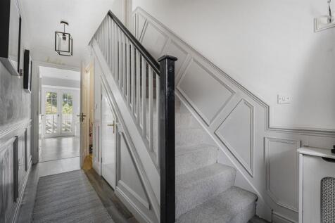 19 St Marys Way
