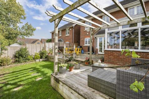 19 St Marys Way