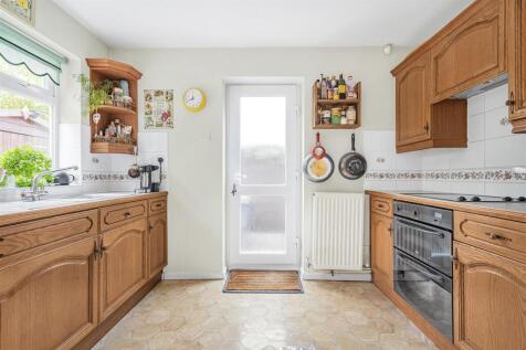 48 Spring Lane, Flore