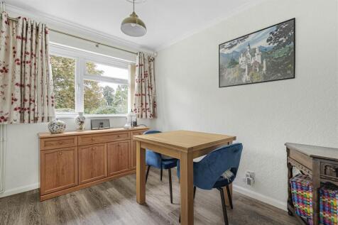 48 Spring Lane, Flore