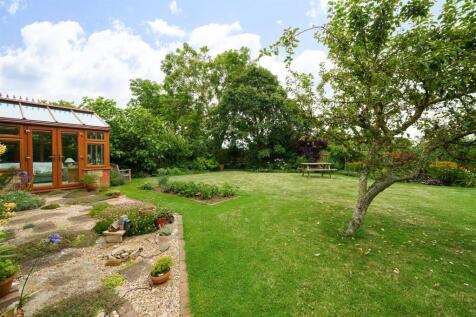 3 The Green, Church Stowe