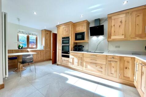 3 The Green, Church Stowe