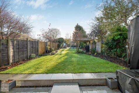 Farthings, Badby Road West