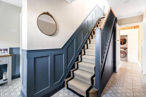 Farthings, Badby Road West