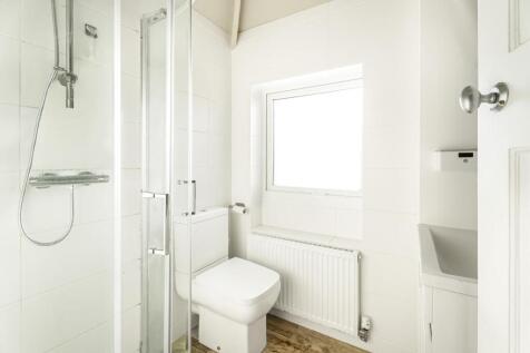 Farthings, Badby Road West