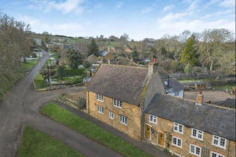 Barleymow, The Green