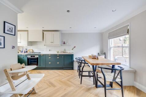 Dining/Kitchen