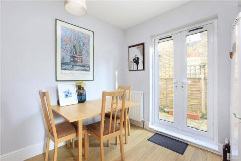 property in Midmoor Road, 
Balham, SW12