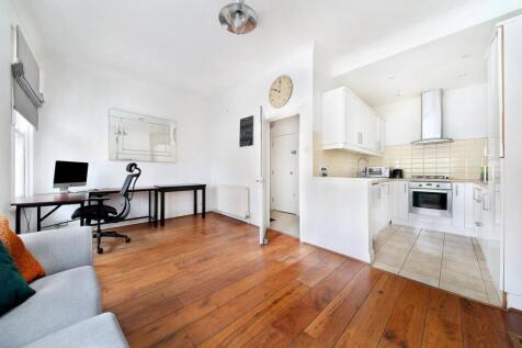 Reception/Kitchen