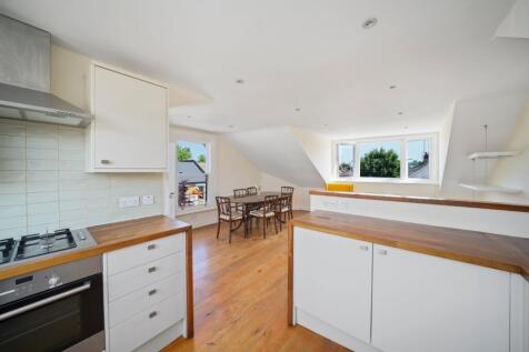Kitchen/Reception