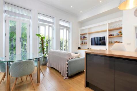 Kitchen/Recpetion