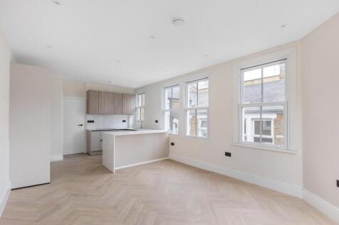 Reception/Kitchen