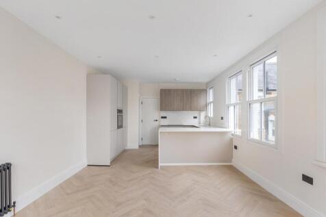 Reception/Kitchen