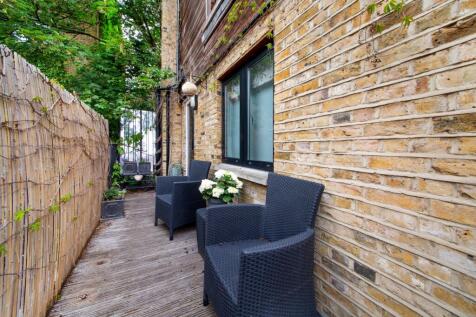 property in The Pavement, 
Clapham, SW4