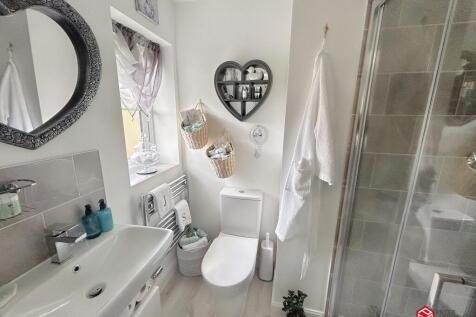 En-suite shower room