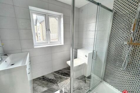 En-suite shower room