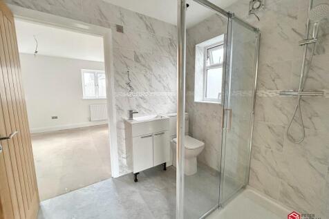 Jack And Jill Shower Room
