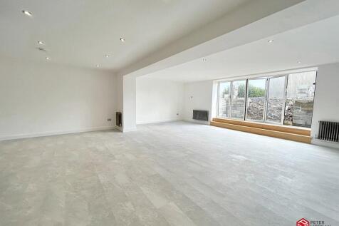 Family/ Play Room