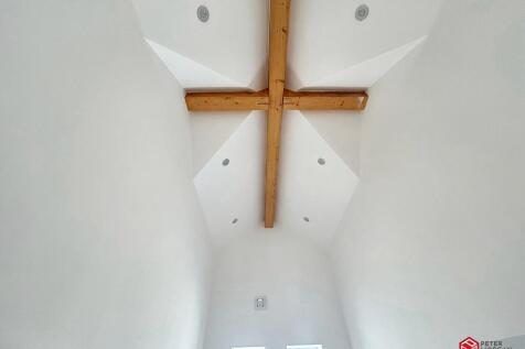 Feature Bathroom 