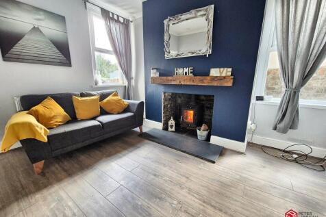 Sitting / Dining Room