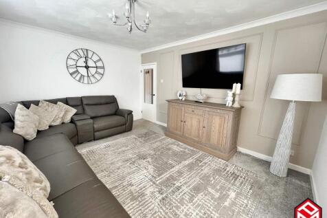 Sitting Room / Optional Bedroom 4