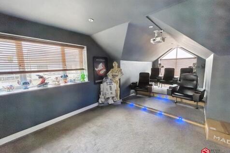 Cinema Room/ Optional Bedroom 5