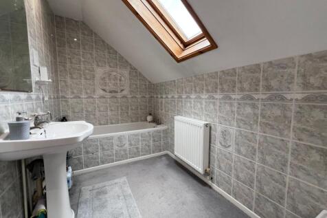 First Floor Bathroom