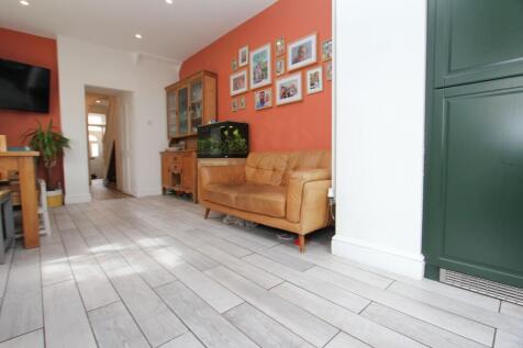 Kitchen Family Room