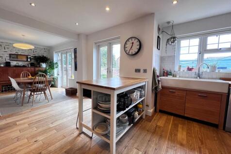 Kitchen Family Room