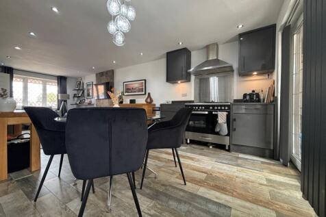 Lounge/Diner/Kitchen