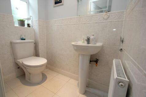 Cloakroom/WC