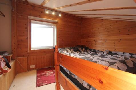 Mezzanine / Teenager Living