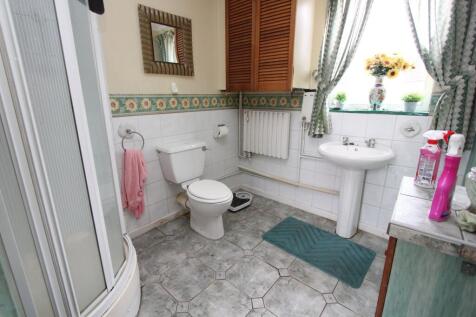 Shower Room WC