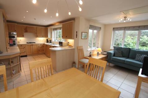 Kitchen Family Room