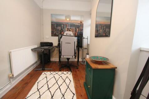 Office/Ground Floor Bedroom