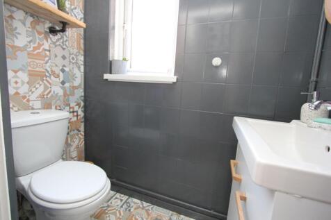 Cloakroom/WC