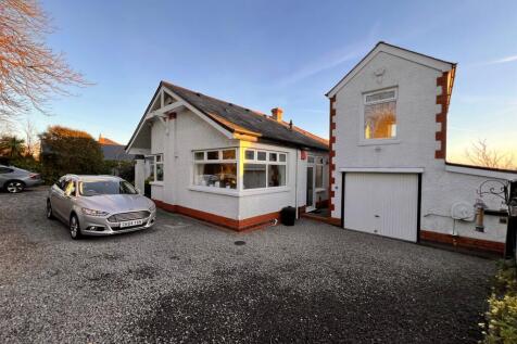 COACH HOUSE